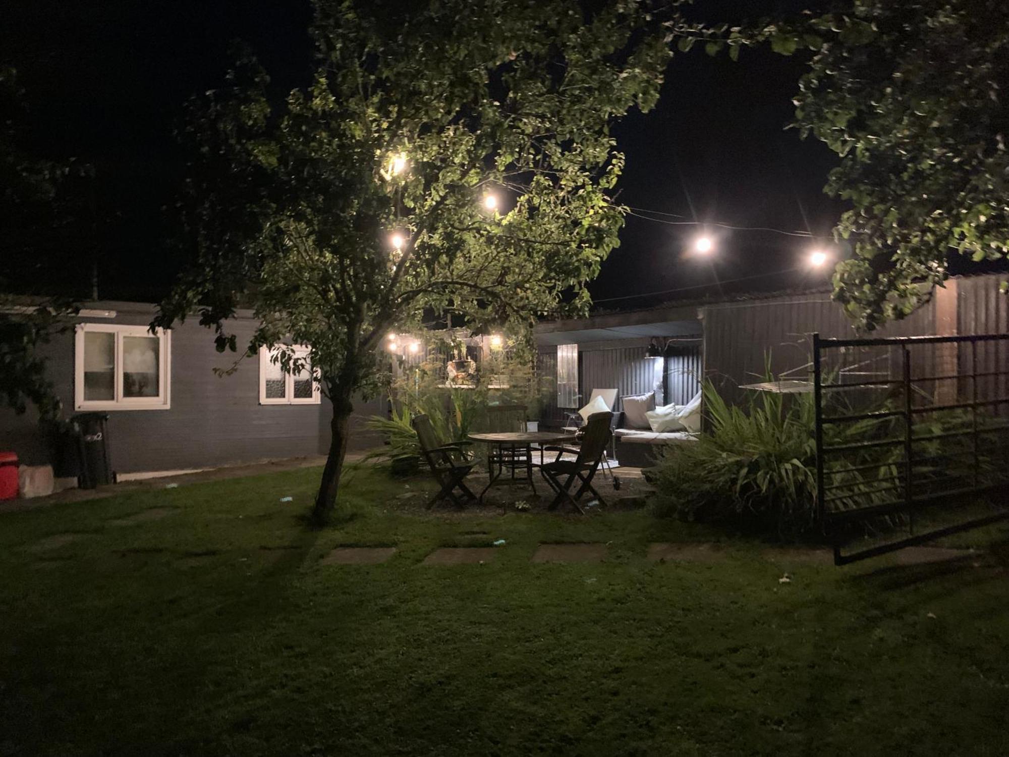 Stunning 2-Bed Cabin In Nantglyn デンビー エクステリア 写真
