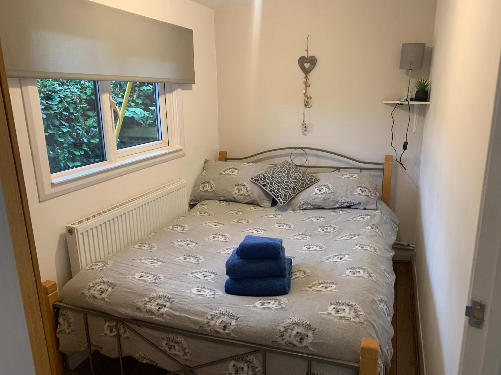 Stunning 2-Bed Cabin In Nantglyn デンビー エクステリア 写真
